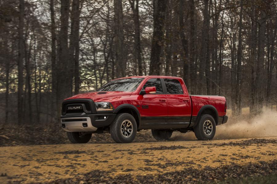  Dodge Ram 1500 Rebel 2015 года  (фото 9 из 54)